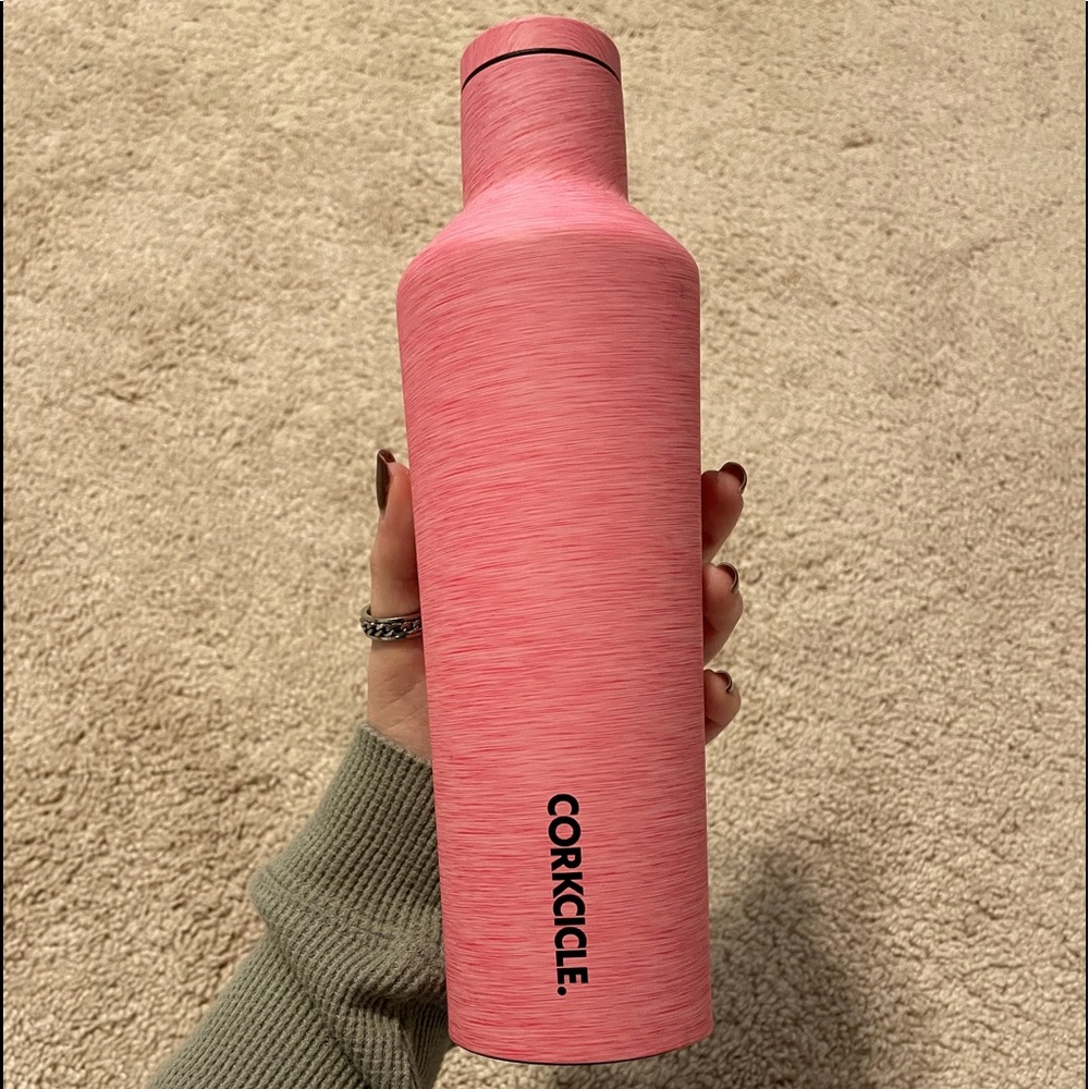 Corkcicle water bottle NWOT